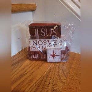 NEW Christmas Wooden Sign Set: Jesus is the reason for the season